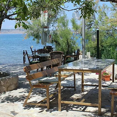 And By The Sea Seline, Paklenica - 6440 Gostinjska kuća Starigrad Paklenica