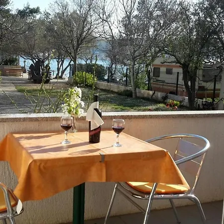 And By The Sea Seline, Paklenica - 6440 Affittacamere