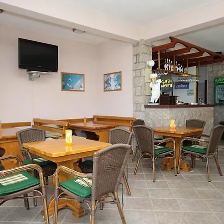 And By The Sea Seline, Paklenica - 6440 Konukevi 3*