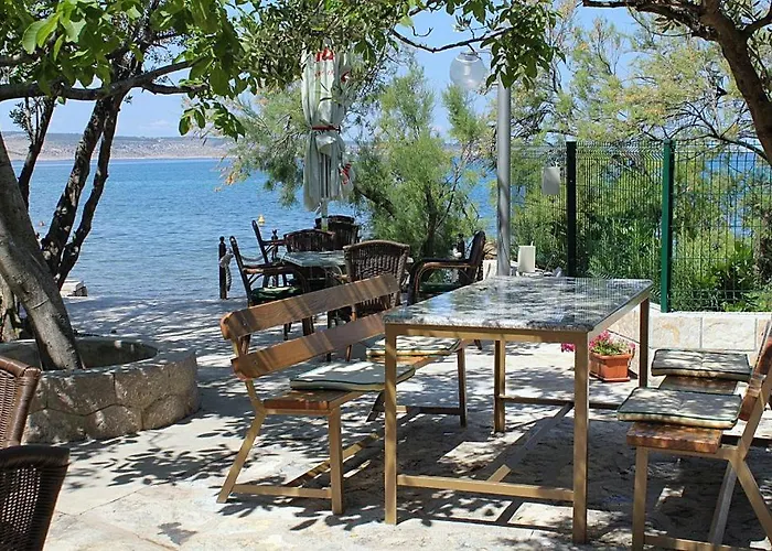 And By The Sea Seline, Paklenica - 6440 Гостевой дом Стариград-Пакленица