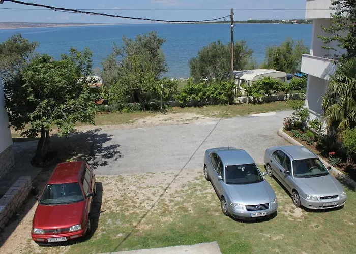 And By The Sea Seline, Paklenica - 6440 Starigrad Paklenica