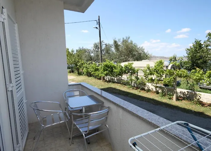 And By The Sea Seline, Paklenica - 6440 3*