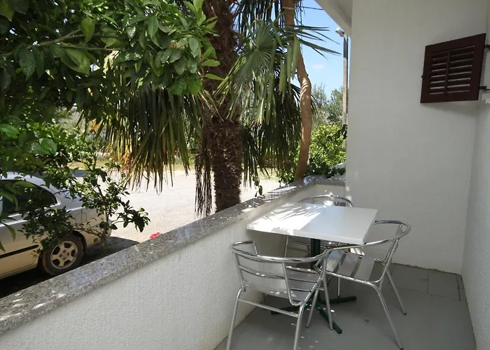 And By The Sea Seline, Paklenica - 6440 Konukevi Starigrad Paklenica