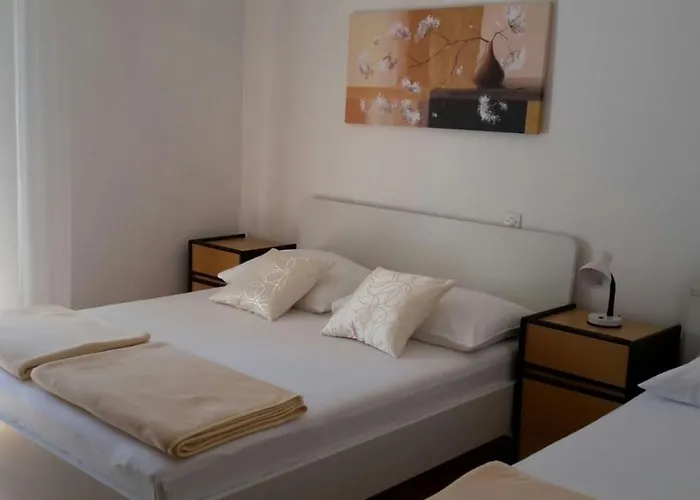 And By The Sea Seline, Paklenica - 6440 Konukevi Starigrad Paklenica