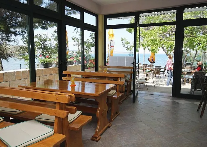 And By The Sea Seline, Paklenica - 6440 Гостевой дом Стариград-Пакленица